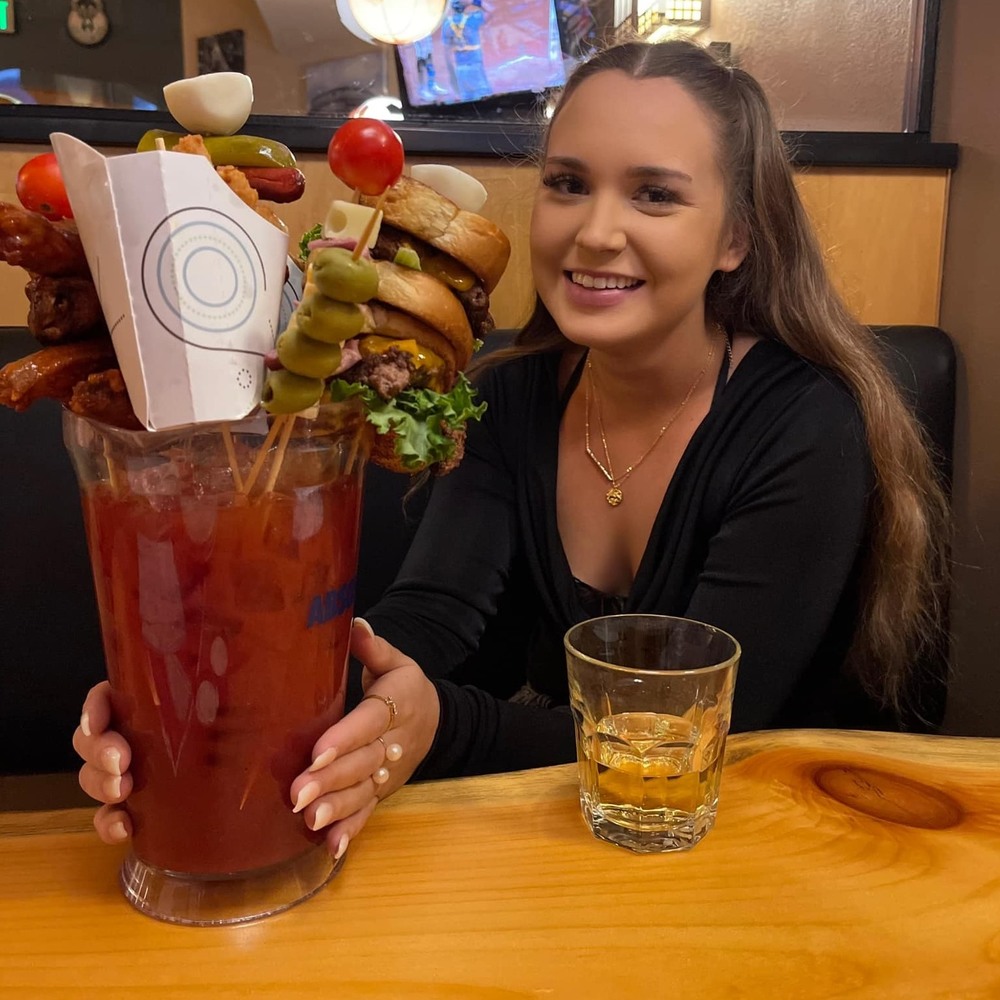 Meet your Posher, Taylor